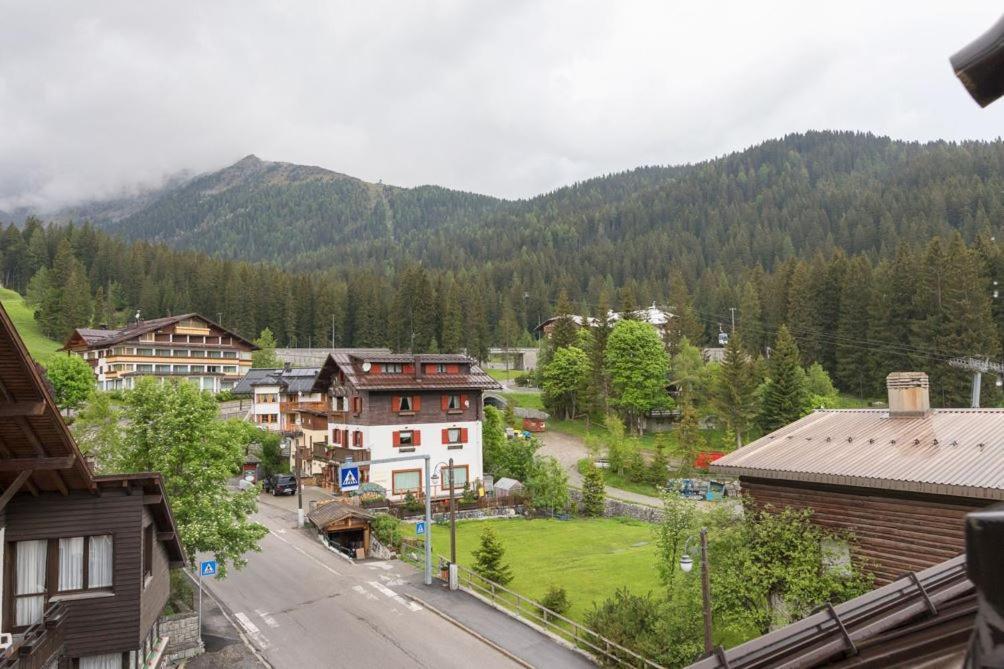 Deliziosa Mansarda Ai Piedi Della Pista 3Tre Appartement Madonna Buitenkant foto